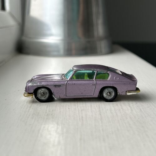 Husky Models Aston Martin DB6 (no. 22) Purple 1:64 Vintage 1960s Diecast - Picture 8 of 13