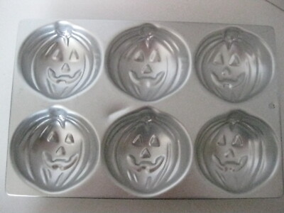 Vintage Wilton 6 Mini Pumpkins Pan Mold Halloween 508-1040 Fall 1983 Cakes NEW
