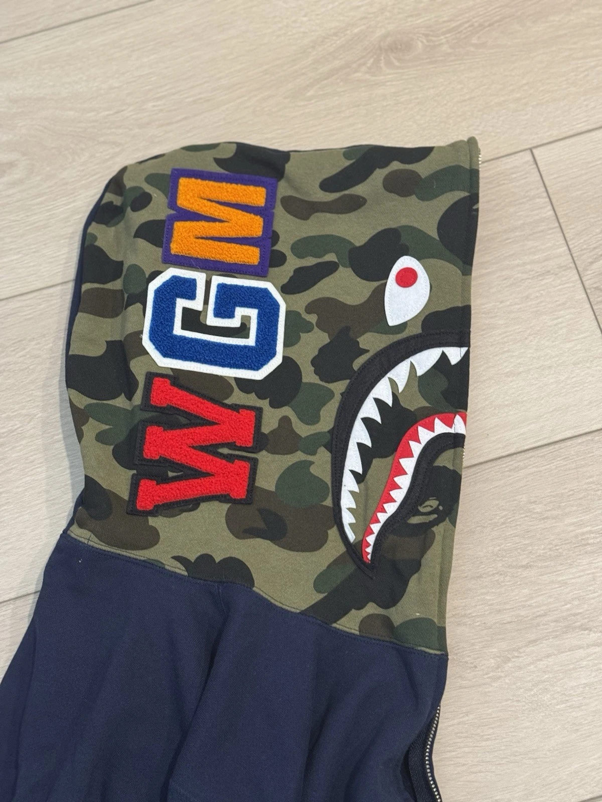 A BATHING APE (BAPE) Felpa con cappuccio e zip intera BAPE camo x squalo navy A Bathing Ape taglia XL
