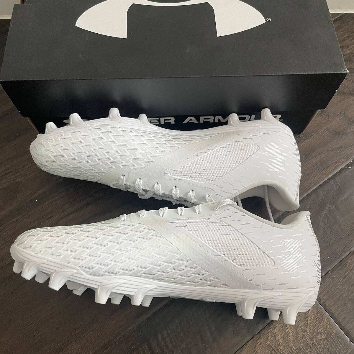 Under Armour UA Blur Select Low MC White 3023191-100 NIB