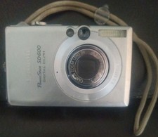 Canon PowerShot SD600 Digital ELPH Camera Wit...