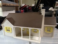 VINTAGE PLASTICVILLE NEW ENGLAND RANCHER YELLOW KIT COMPLETE BOX
