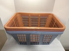 VTG Lot of 4 90's Rubbermaid Laundry Baskets No 2965 Rectangular blue pink peach