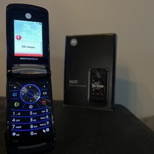 Motorola Razr 2 V9 complete in box