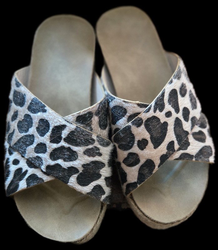 No brand name Animal Print sandles
