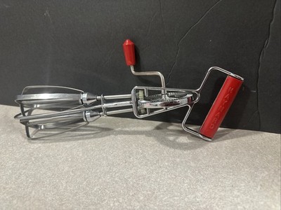 VTG MAYNARD Red Handle HAND MIXER Hand Cran EGG BEATER / MIXER