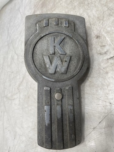 1995 Hood Emblem K170461 for Kenworth (765-10045)