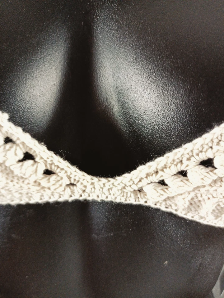 BNWT She Made Me Cream Crochet Bikini Triangle Top Size S/M Lined Cups Tie Back - Image 3 of 4