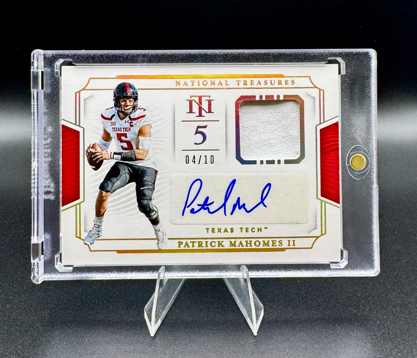 2019 Panini National Treasures Patrick Mahomes /10 Patch Auto Texas Tech