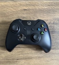Official Microsoft Xbox One Wireless Controller (Day One Edition 2013 Black)