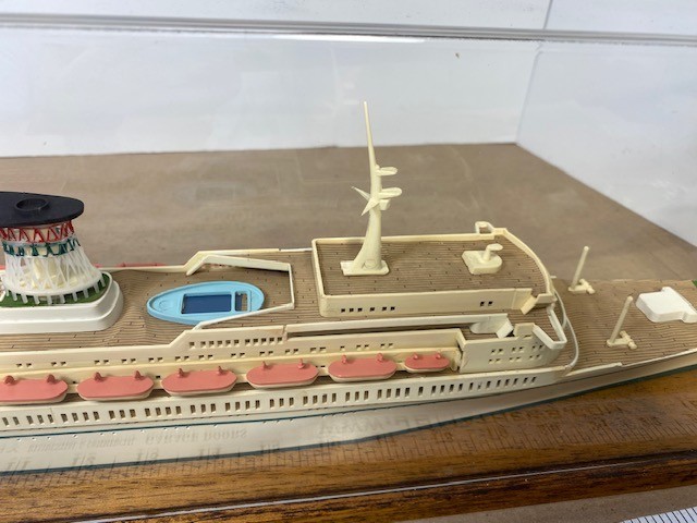 REDUCED! SS Raffaello Ocean Liner Travel Agency Ship Model. 26