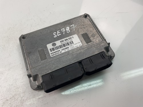 VW POLO 9N Motorsteuergerät ECU 03D906032C 2002 17228846