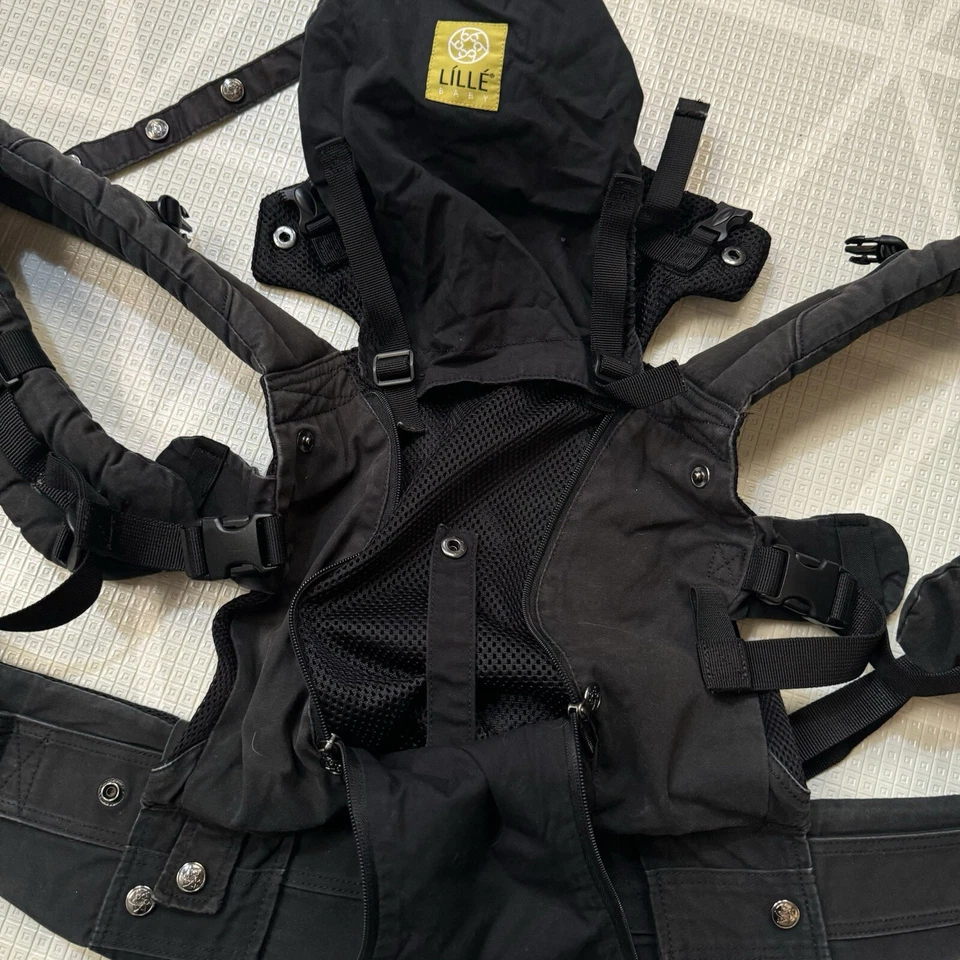 LILLE BABY ergonomic Infant Carrier Black nylon Cotton Adjustable sling  - Image 4 of 4
