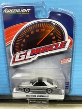 1/64 GREENLIGHT GL MUSCLE 1982 FORD MUSTANG GT T-TOP SILVER AND BLACK TRIM