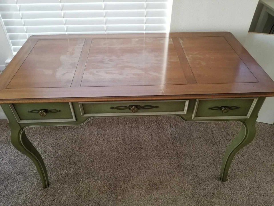 24x48" HEKMAN Traditional Open Style  3 Drawer Console Sofa Table - Image 2 of 4