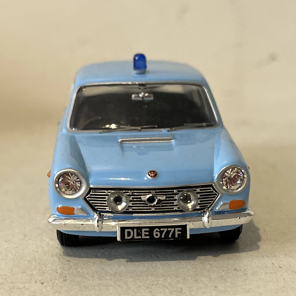 Vanguards 1/43 Scale VA08912 Austin 1800 Mk2 British Airports Police Diecast Car - Image 4 of 4