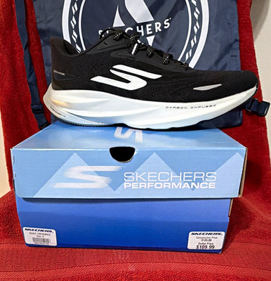 SKECHERS Performance Aero Spark Carbon Infused Hyper Burst Lace-Up Low Top