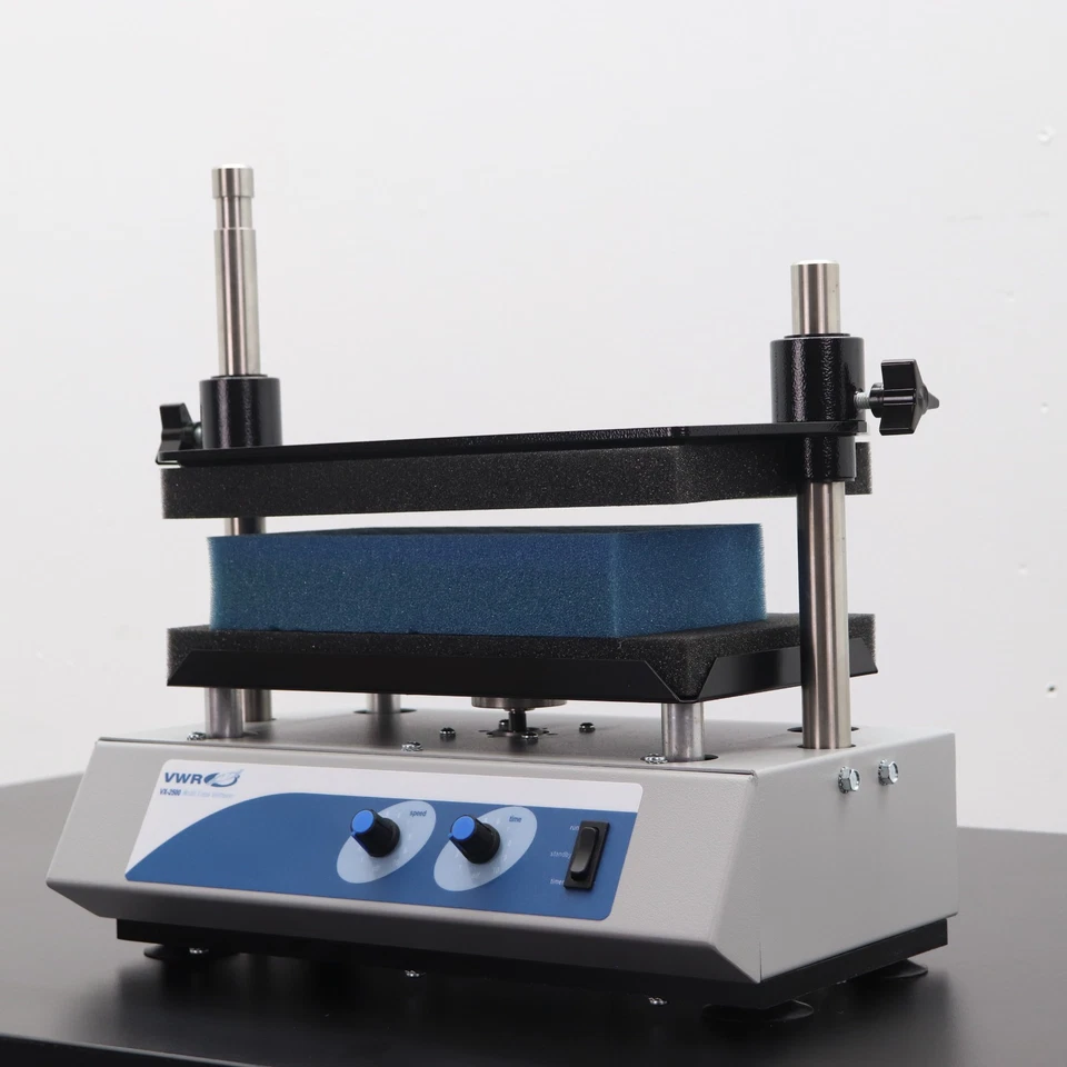 VWR Multi Tube Vortexer 58816-116 modelo 945058 - Imagem 4 de 4