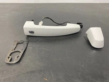 2021 CHEVROLET CAMARO SS 1LE OEM DRIVER LH DOOR HANDLE ASSEMBLY WITH CAP USED