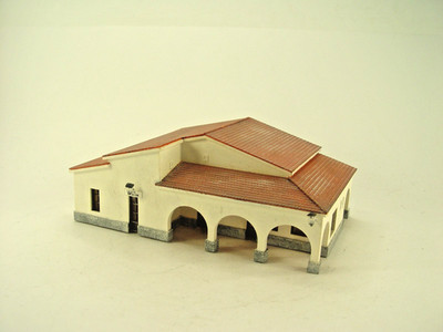 spanischer Bahnhof - Heljan  HO Fertigmodell   - #303   #E  - gebr.