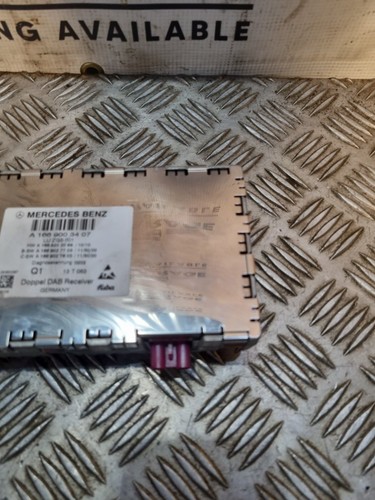 Mercedes E220 W212 2013-2016 Dab Radio Control Module A1669003407 - Picture 10 of 13