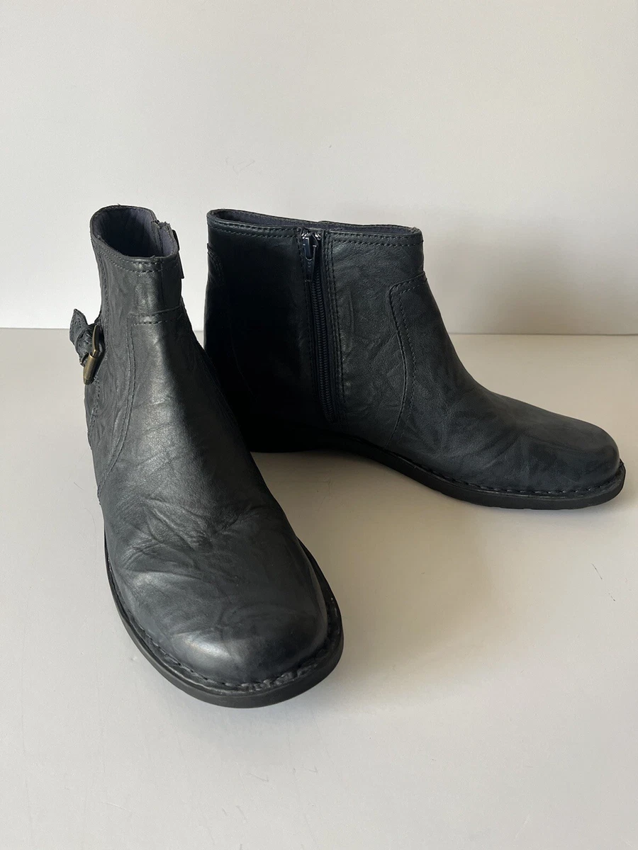 Clark s Women s Nikki Star Leather Ankle Boots Navy 11 eBay