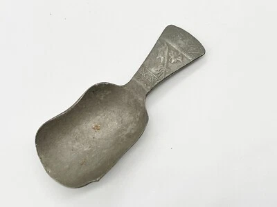 ANTIQUE VICTORIAN ART NOUVEAU AESTHETIC DESIGN PEWTER TEA CADDY SPOON - Image 1 of 4