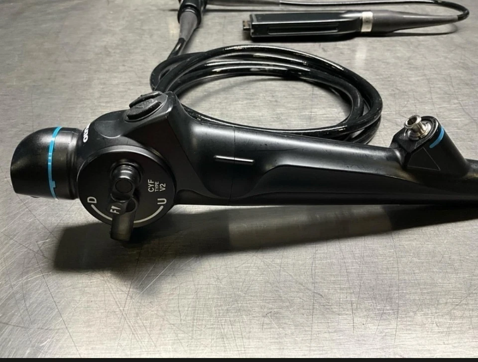 VIDEOSCOPIO CISTO-NEFRO FLEXIBLE OLYMPUS TIPO CYF V2 Foto 2 de 3