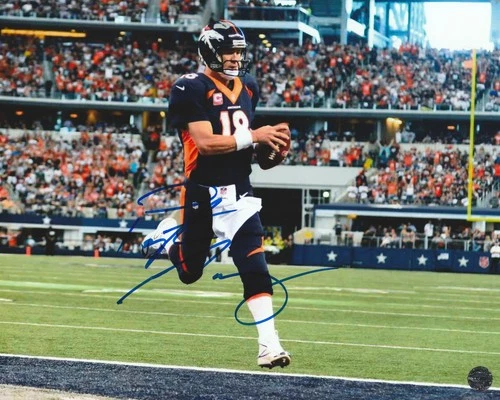 Peyton Manning Autographed Signed Denver Broncos 8x10 Photo with COA/Hologram