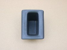 95-05 Chevy Cavalier Pontiac Sunfire Center Console Cubby Pocket Oem 22602602 95-05 Chevy Cavalier Pontiac Sunfire Center Console Cubby Pocket Oem 22602602