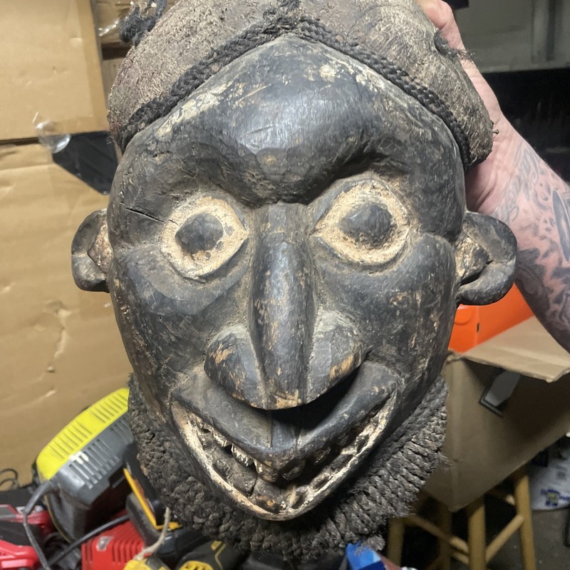 Manlike Or Baum Mask From Cameron