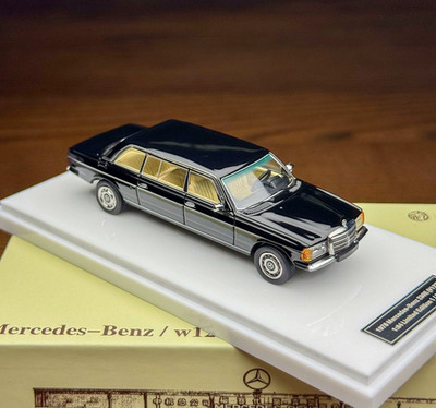 GOC 1:64 Black 1976 230E W123 LS Limo LS Model Diecast Display Car
