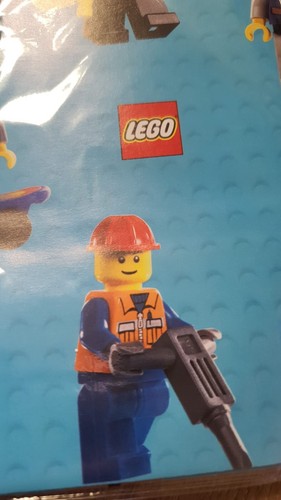 Lego Minifigures Wrapping Paper 2 Sheets 2 Tags Construction Hallmark (PR) - Picture 5 of 5