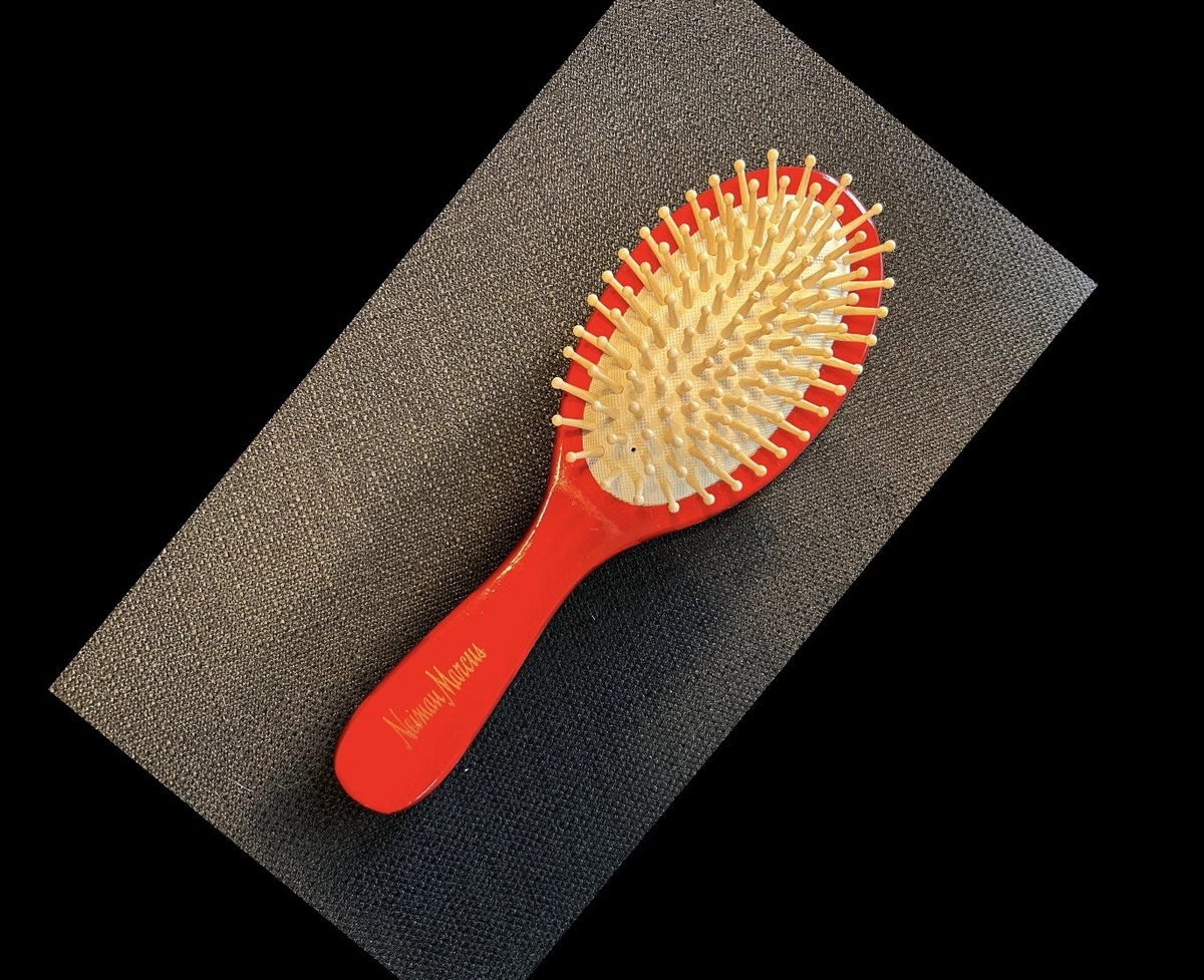 Brand New Neiman Marcus Oval Wooden Hairbrush | eBay display picture 3