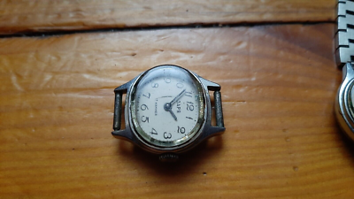 Vintage Lot 2 Soviet Women WristWatch ZARYA USSR Ladies 17  display picture 3
