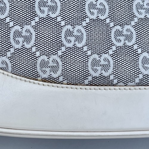 GUCCI GG Canvas Jackie Hobo Grey Cream Monogram Shoulder Bag Silver Hardware - Picture 3 of 18