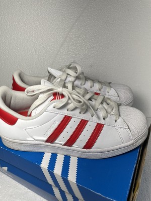 Superstar z czerwonymi paskami outlet