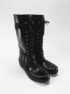 bcbgmaxazria rain boots