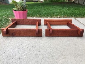 advent speaker stands