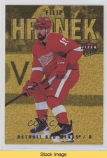 2021-22 Upper Deck Fleer Ultra Gold Speckled Rainbow Foil Filip Hronek READ 0ig3