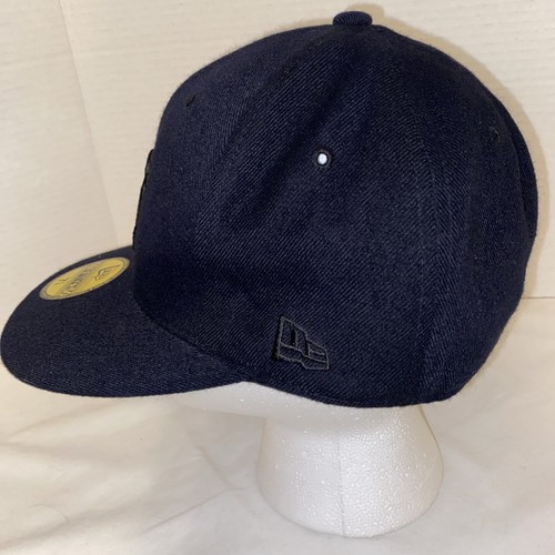 New Era 59FIFTY New York Yankees Fitted Hat 7 1/8 All Black Blackout MLB Cap - Picture 3 of 8