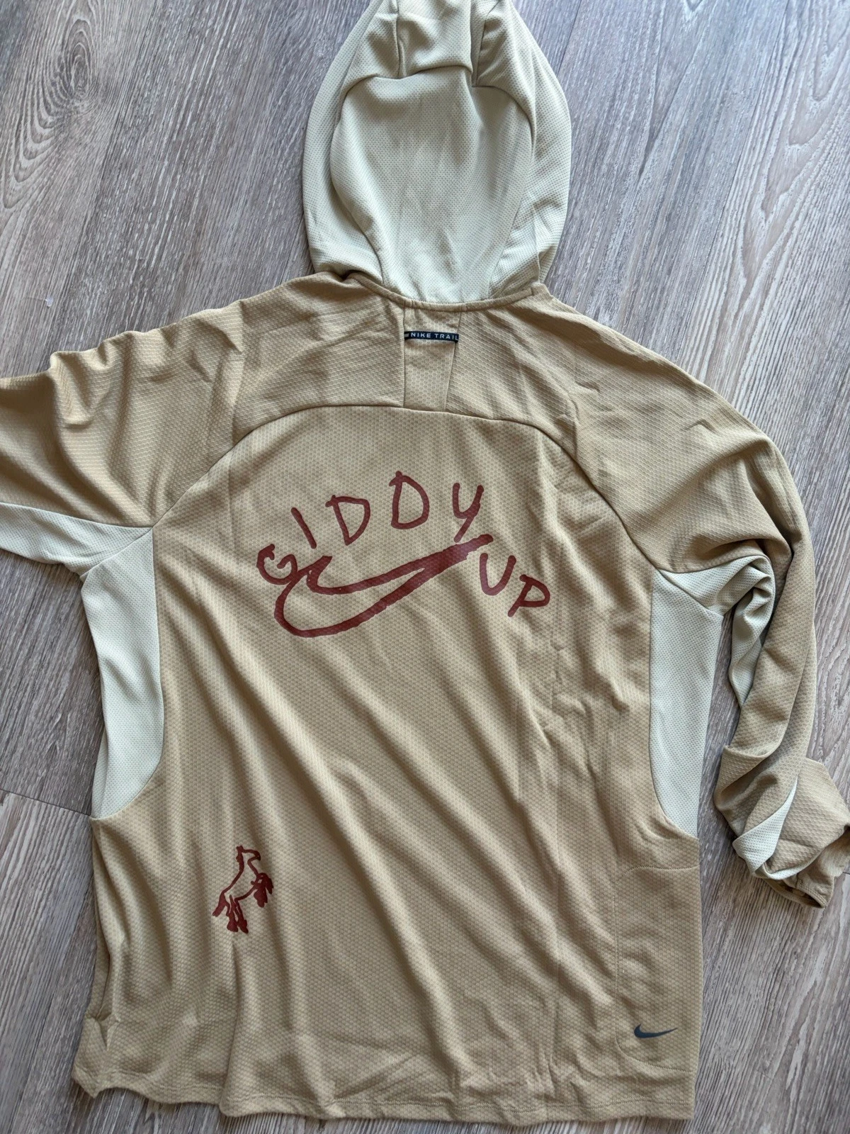 NIKE Trail Running Top Large Mens UV Dri-Fit Brown Green Hooded Long Sleeve
Opens in a new window or