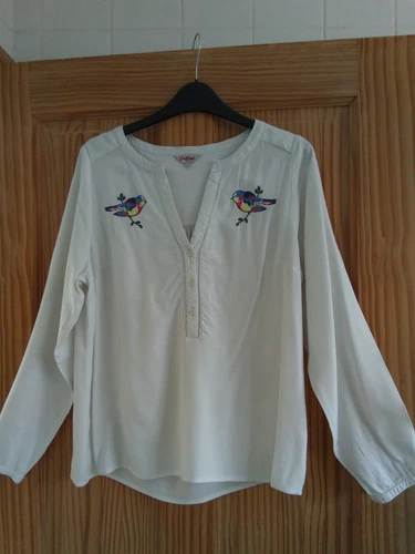 Cath Kidston Top White With Embroidered Birds Size 10 Very Pretty *PRICE REDUCED