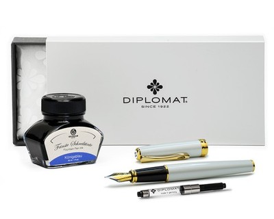 Füllhalter Diplomat Excellence A2 Perlmutt Gold mit Schreibtinte, Stärke M
