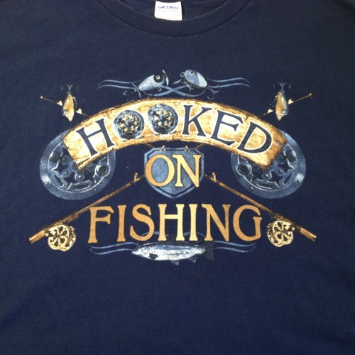 Hooked on Fishing T-shirt Shirt Blue Gildan 100% Cotton Size 3XL - Picture 2 of 6