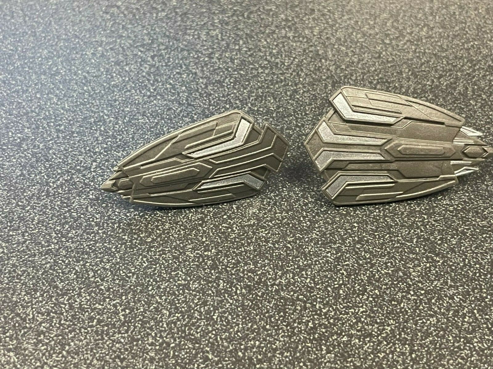 MARVEL LEGENDS 6" SCALE INFINITY (CAPTAIN AMERICA) WEAPON ACCESSORIES (MINT)