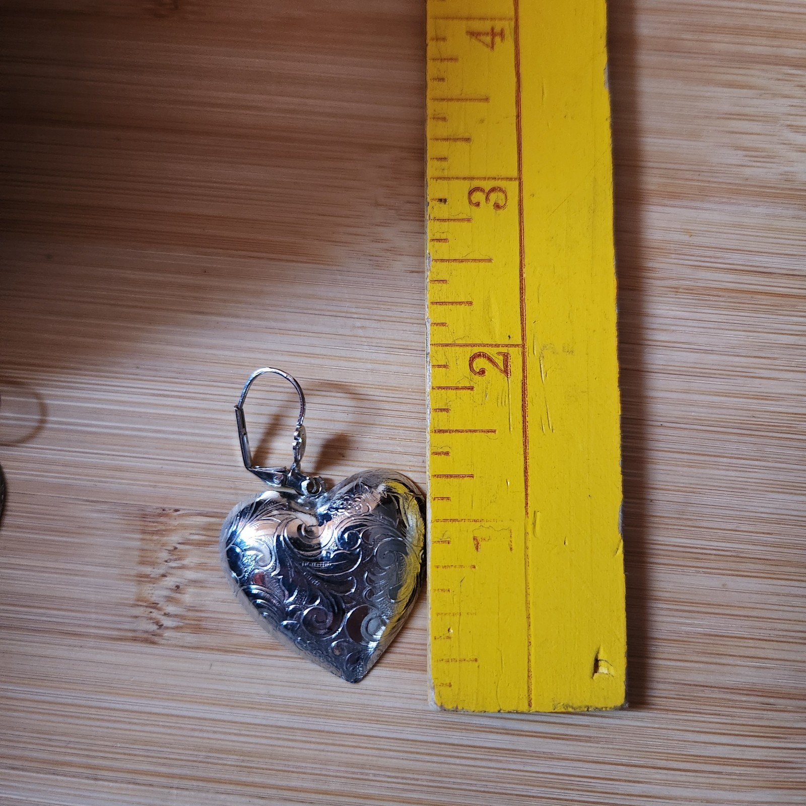 Classic Scrollwork Heart Earrings Silvertone Swir… - image 5