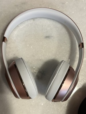 Original Beats by Dr Dre Beats Solo3 Wireless Bluetooth on-ear headphones w/case