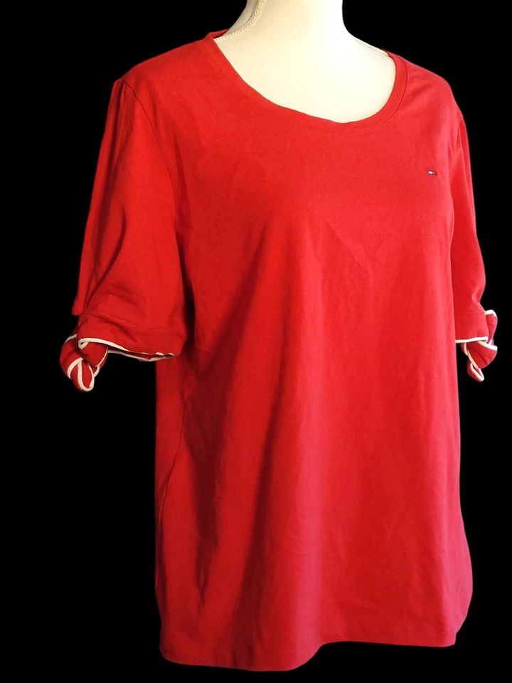 Camiseta Feminina Tommy Hilfiger Vermelha Manga Curta - Imagem 4 de 4