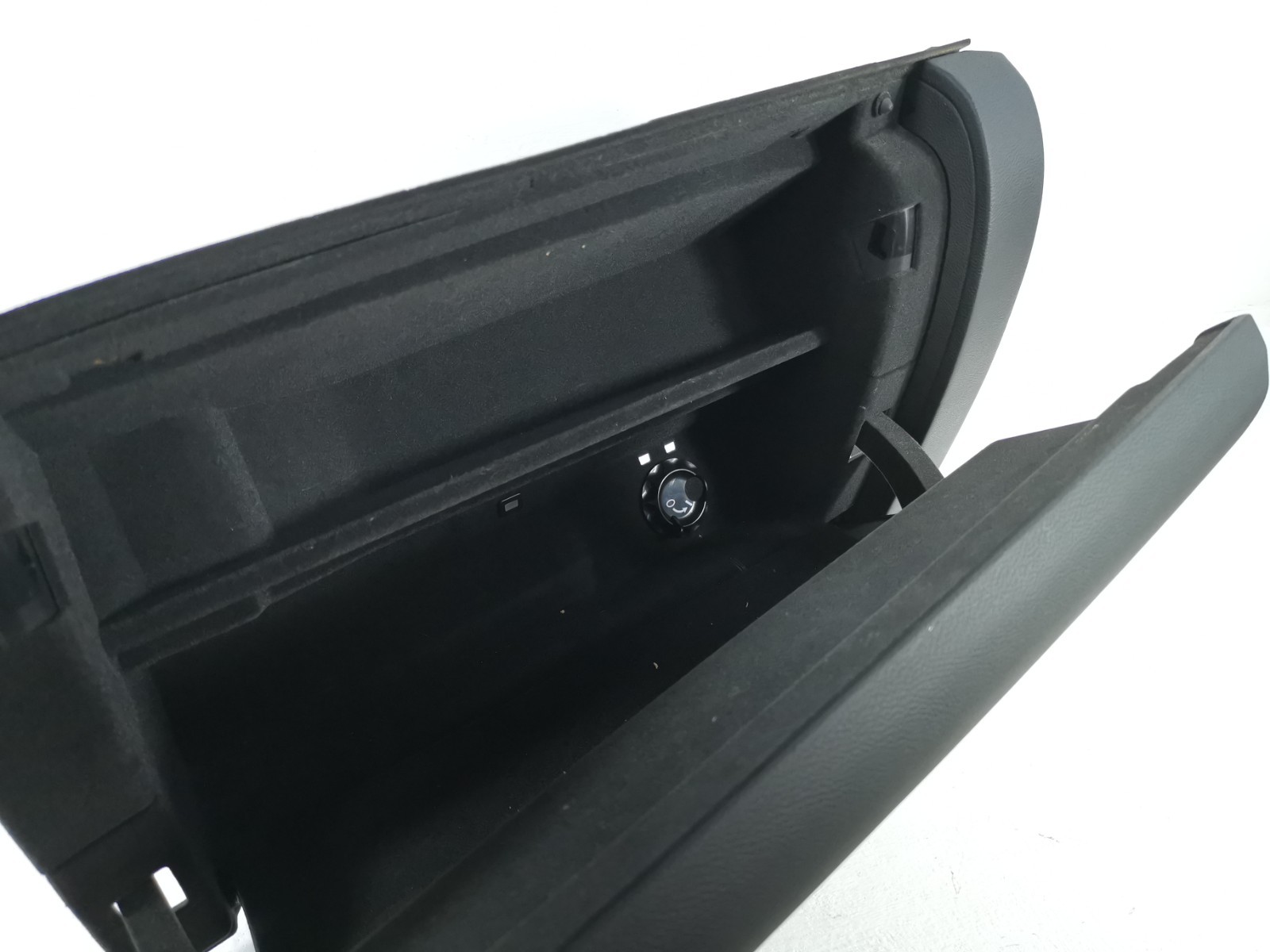 Maserati Ghibli 3.0 2016  Glove Box Storage Compartment Assembly 670016878 OEM